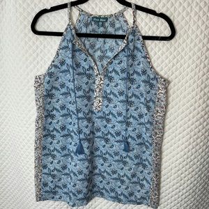 Pretty floral tank. Easy breezy to wear. Versatile. Size Med